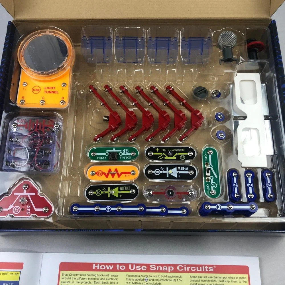 Elenco Snap Circuits 3D Illumination Electronics Exploration Kit SC-3Di READ